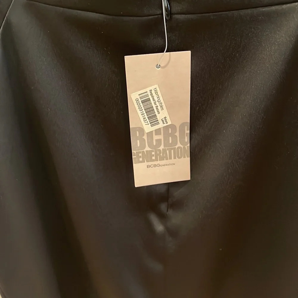 BCB Generation black mini dress style tud61426. size 4 - Picture 4 of 9